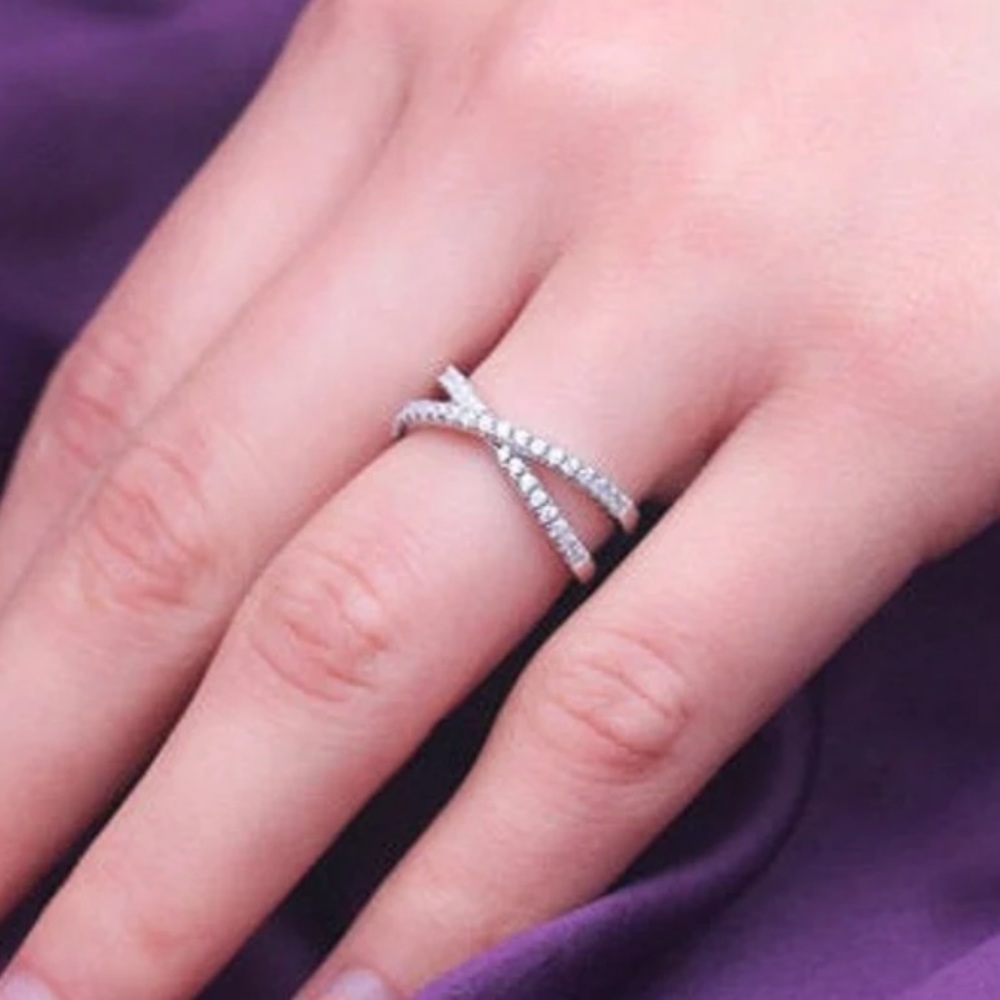 STERLING SILVER CROSS RING
